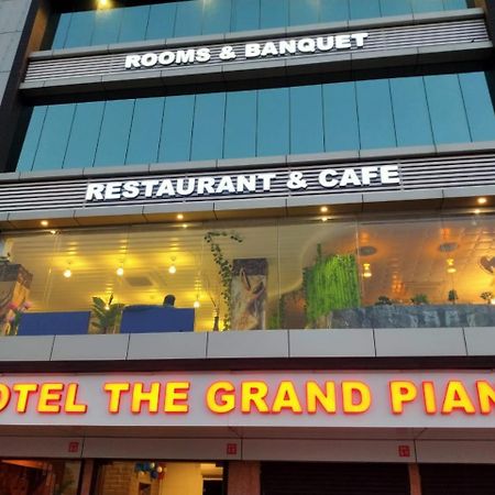 Hotel The Grand Piano - Best Business Hotel In Patan Dış mekan fotoğraf