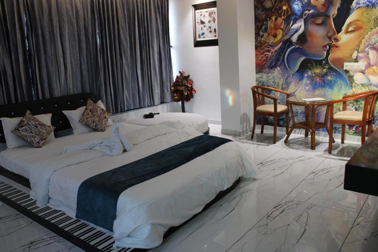 Hotel The Grand Piano - Best Business Hotel In Patan Dış mekan fotoğraf
