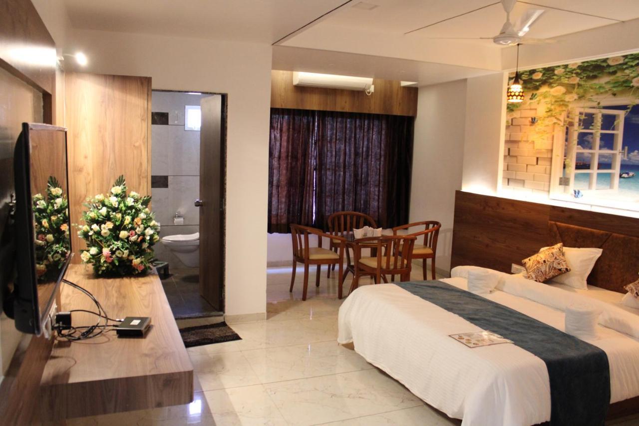 Hotel The Grand Piano - Best Business Hotel In Patan Dış mekan fotoğraf